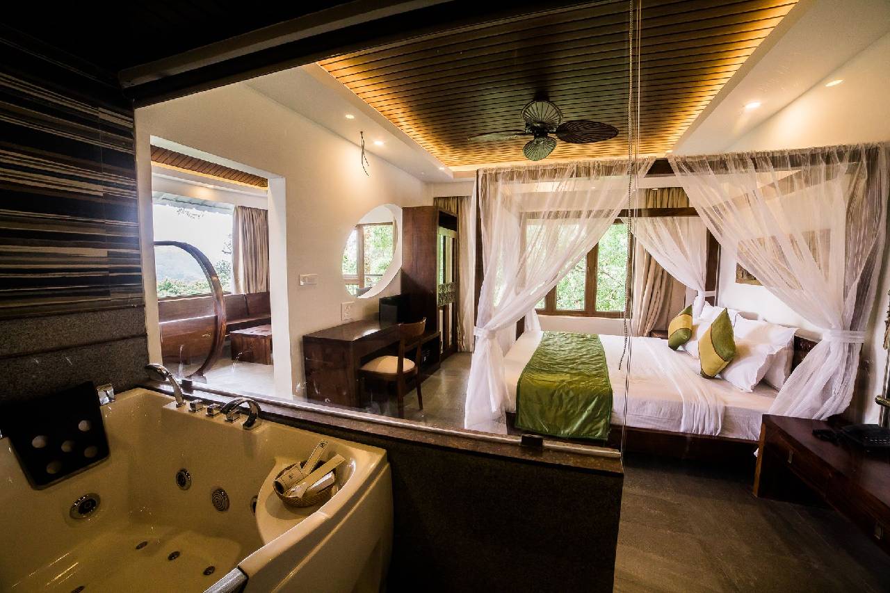 Deep Woods Resort 