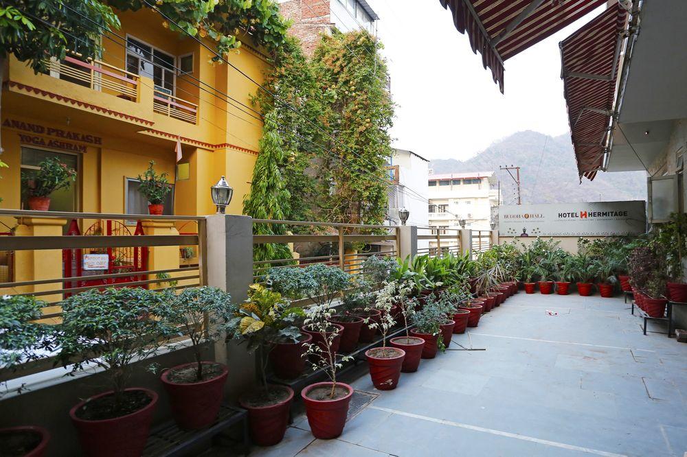 Oyo 8988 Radha Krishna Guest House 