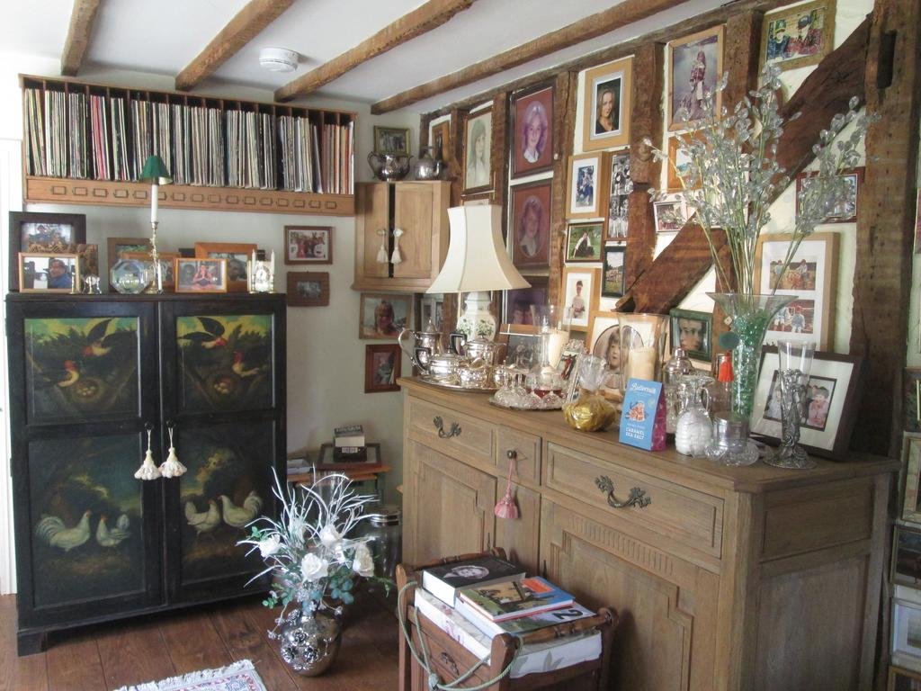 Clayton Wickham Farmhouse 