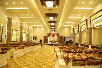 Hotel Ashish Continental Banquet Hall