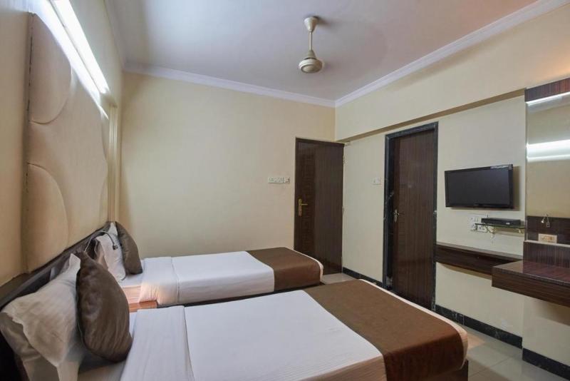 Broadway Chembur Mumbay Room
