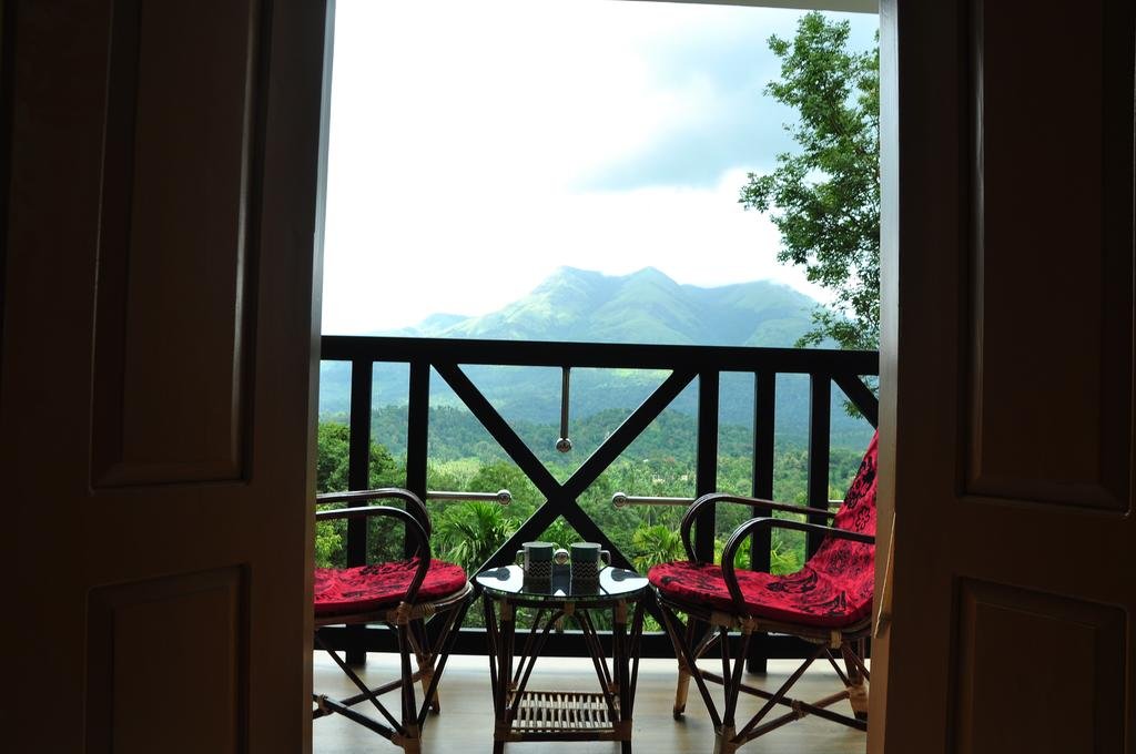 Woodrose Resort 