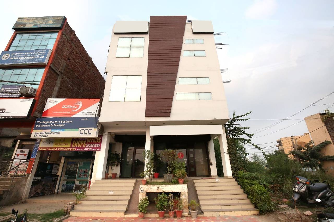 Oyo 9631 Hotel Oak 
