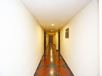Oyo 16565 Karnal Haveli Hallway