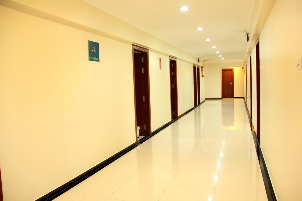 Oyo Rooms Dhole Patil Road 