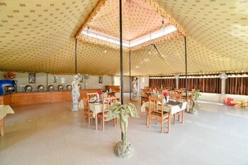 Pushkar Rajwara Resort Breakfast Area