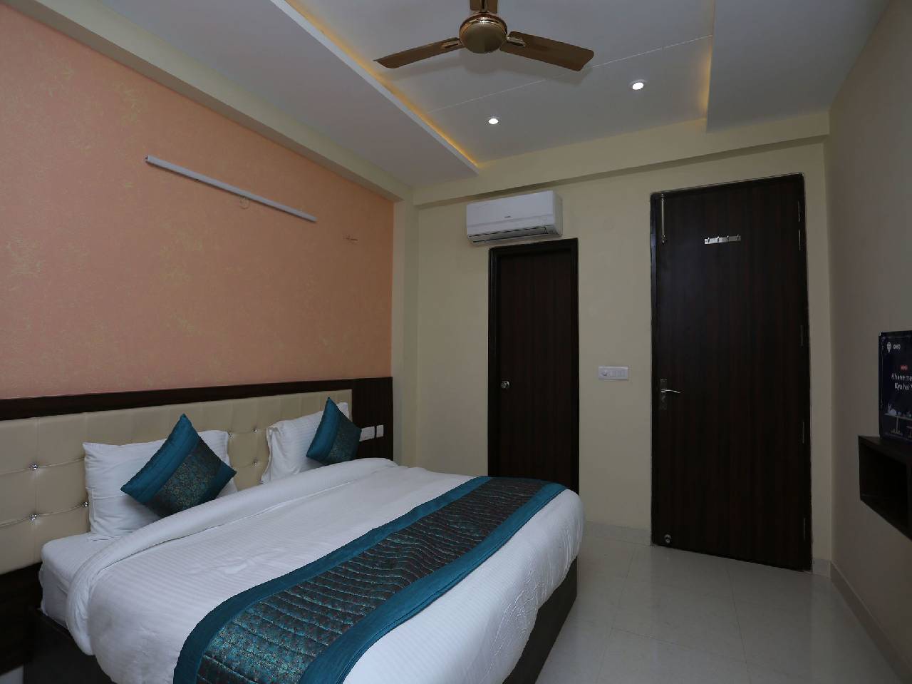 Oyo 12081 Palm Garden Suites 