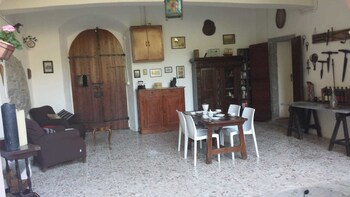 B&b Ulpalazz Executive Lounge