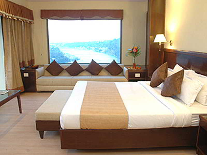 Laxman Jhula Divine Resort Room