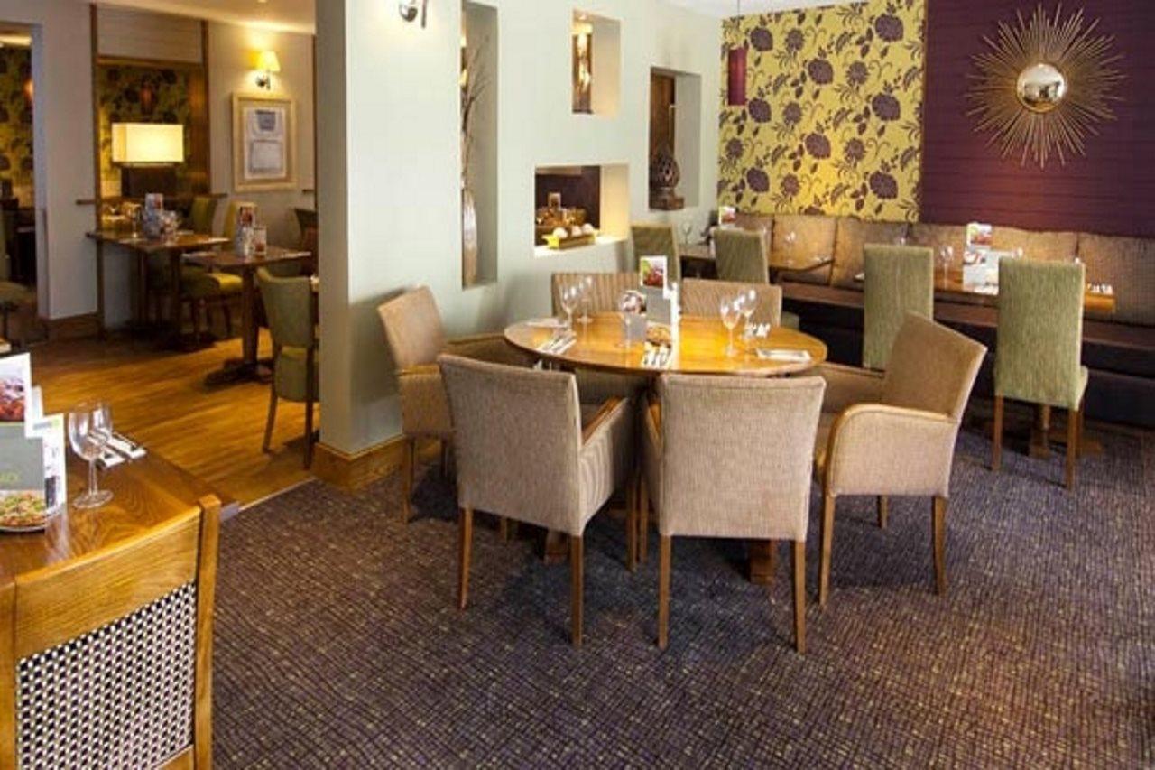 Premier Inn Bristol Cribbs Causeway 