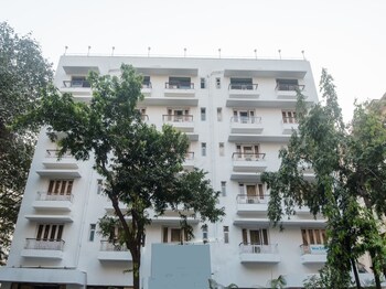Oyo 635 West End Hotel Hotel Front