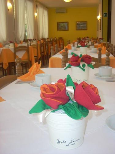 Hotel Fornaro (هتل فورنارو) 