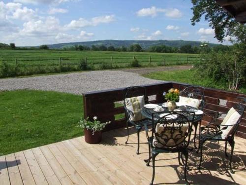 Cropvale Lodge 
