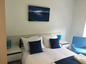 The Jean Muir Student Village ( جین مویر استودنت ویلاج) Guestroom