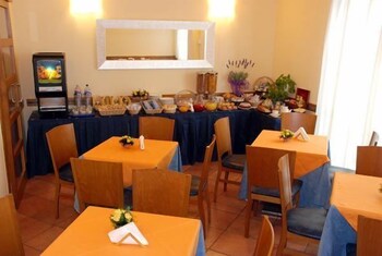 Hotel Marzia Breakfast Area