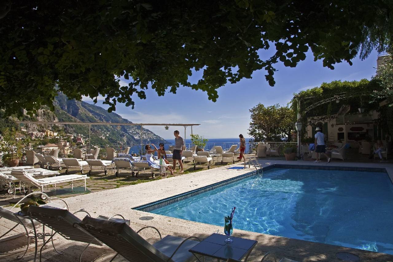 Poseidon Hotel 