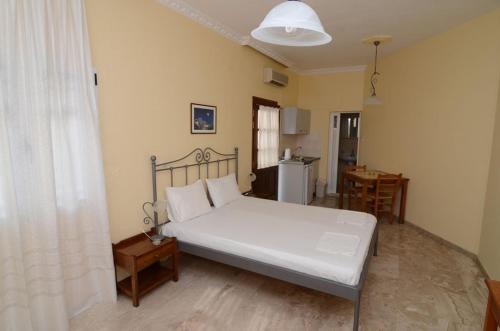 Elizabeth Rooms & Apartments 