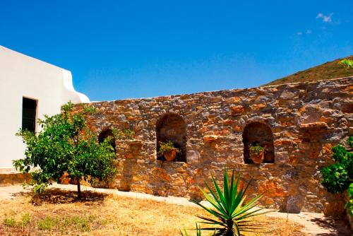 Thomas House Katapola Chora 