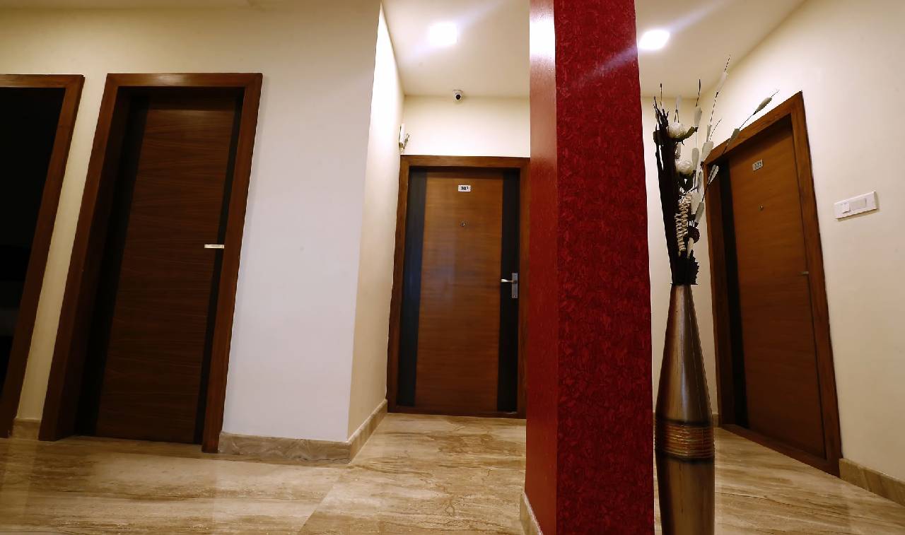 Breeze Suites 
