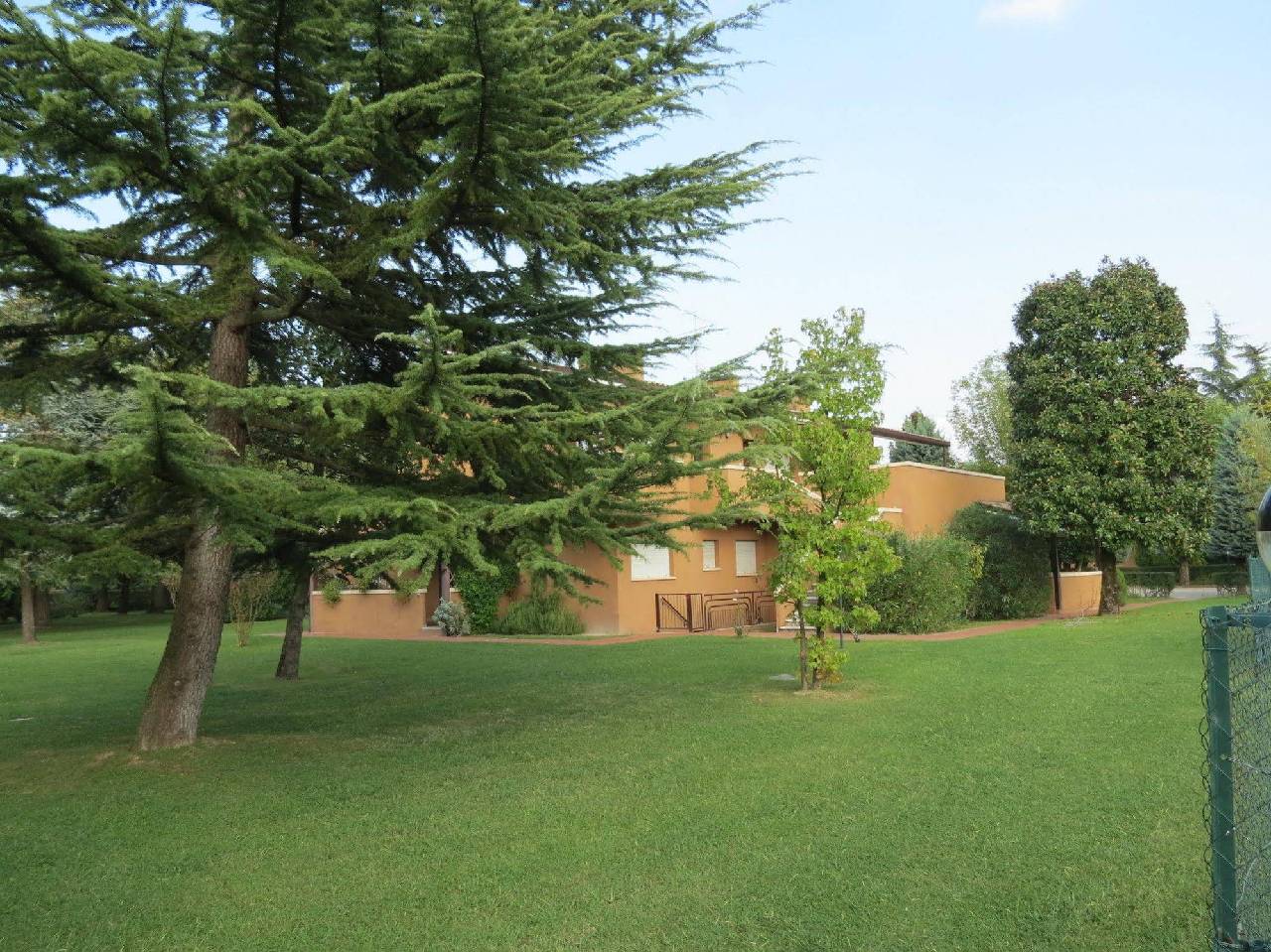 Appartamenti Punta Grò (آپارتامنتی پونتا گرò) 