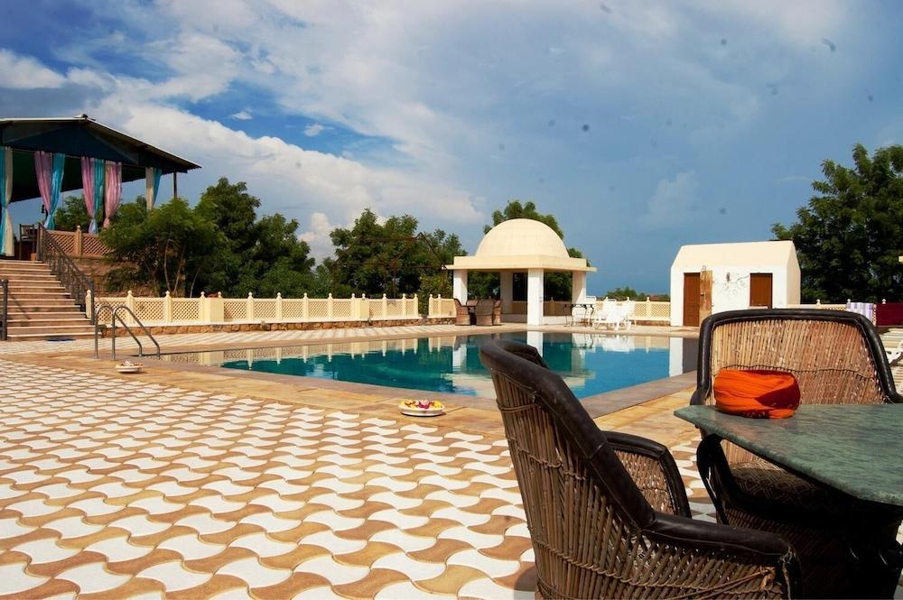 Mirvana Nature Resort And Camp 