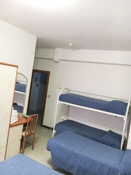 Hotel Morri Guestroom