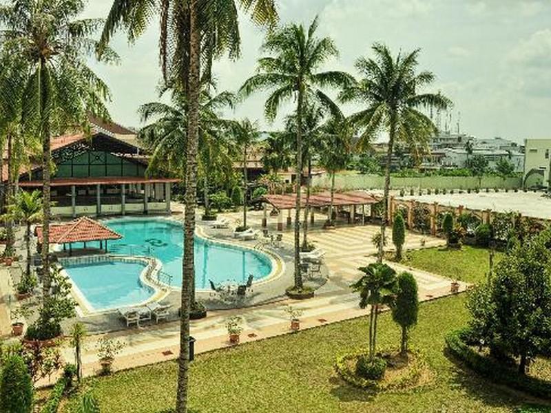 Kapuas Palace Hotel 