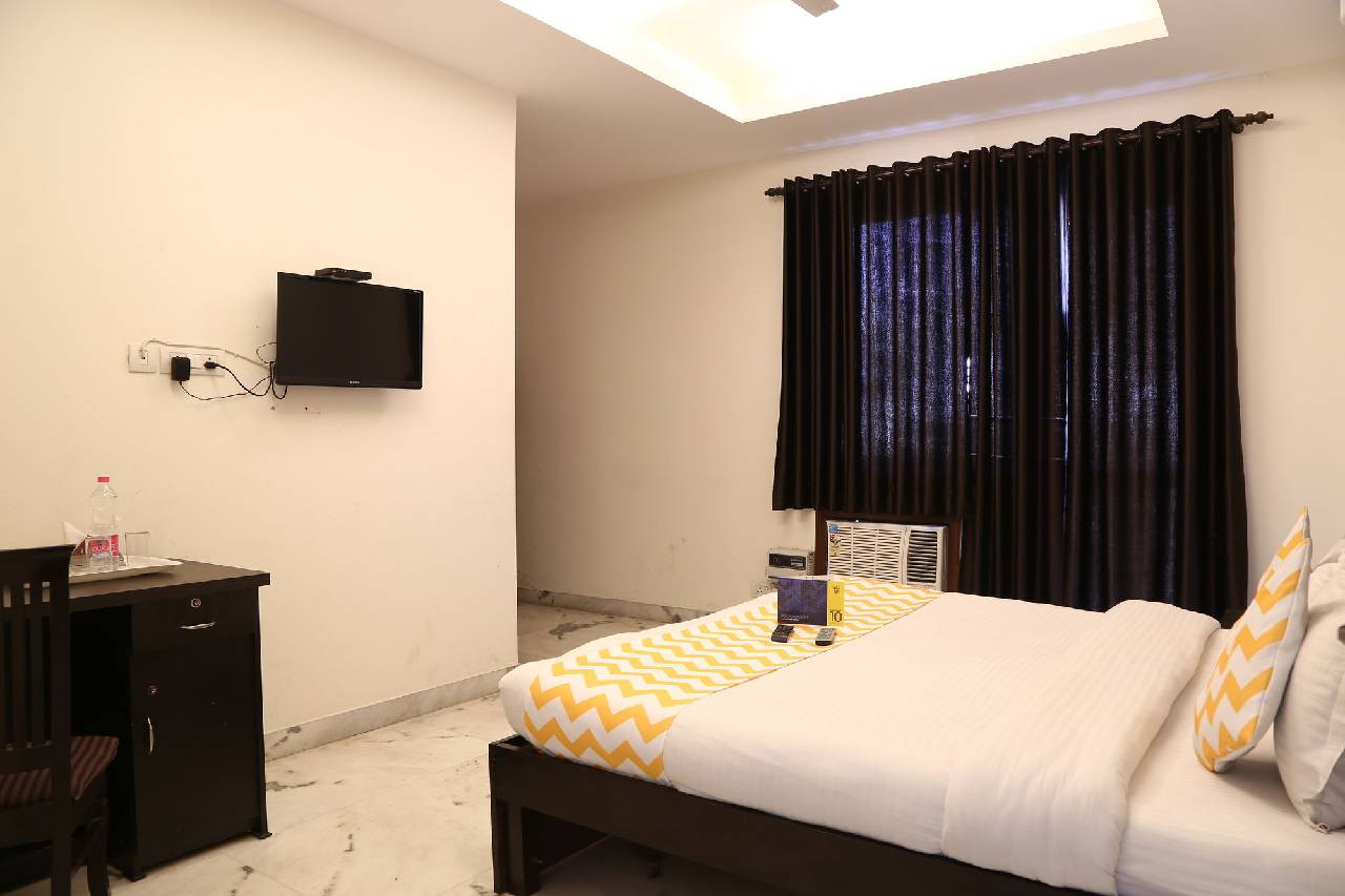 Fabhotel Aksh Palace Dlf Phase 2 