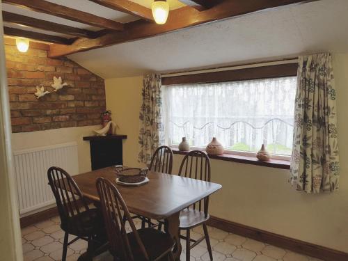 Oak Cottage 