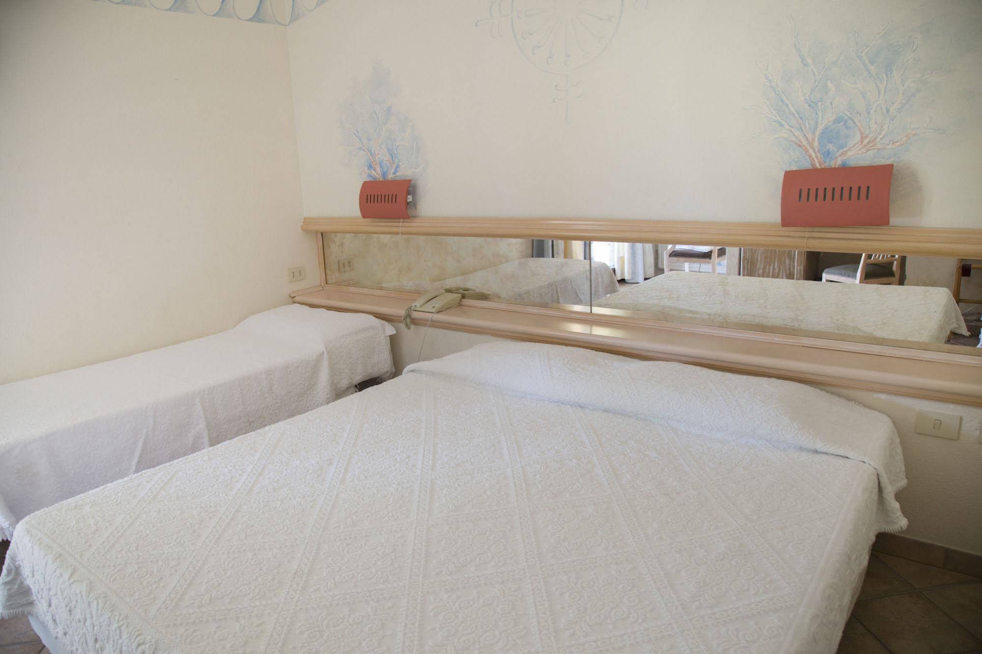 Sant'elmo Beach Hotel 