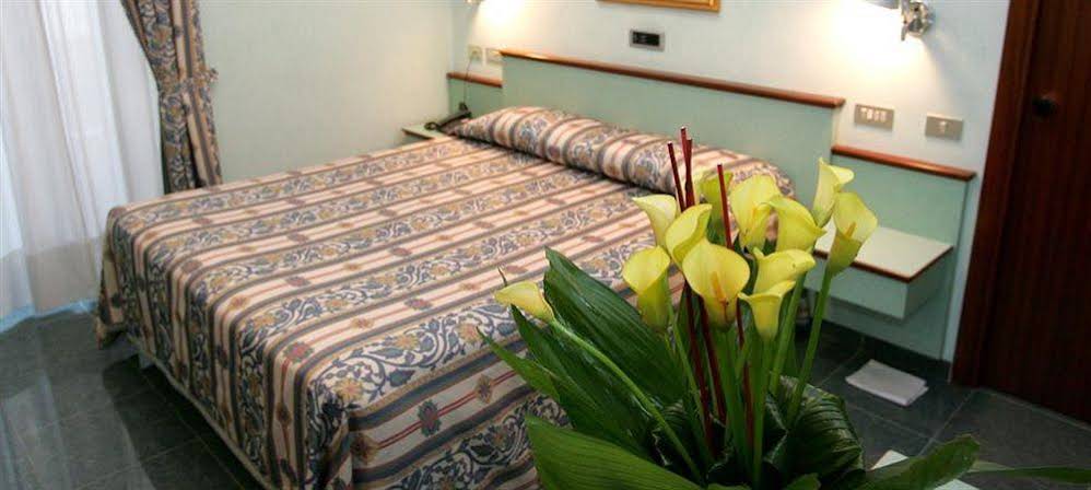 Le Petit Hotel 
