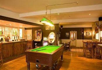 Highwayman Hotel (هایویمان هتل) 