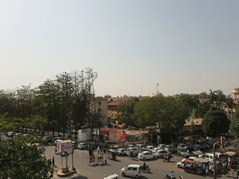 Oyo 1807 Hotel Platinum Inn Exterior