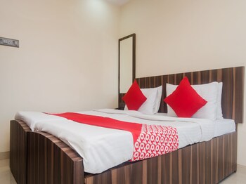 Oyo 16470 Shalimar Guestroom