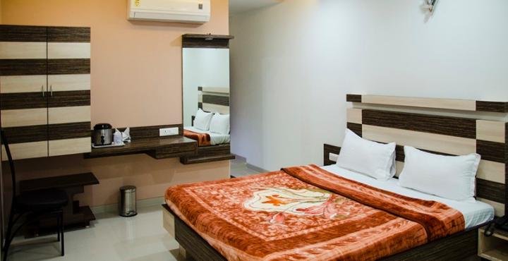 Hotel Sheetal Plaza 