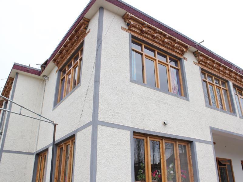 Shorkhan Guest House 