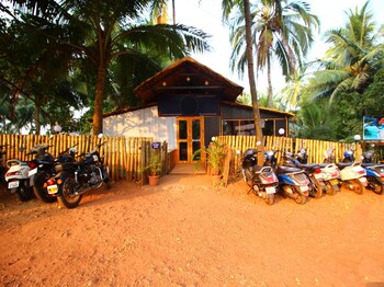 Tahira Beach Resort Exterior