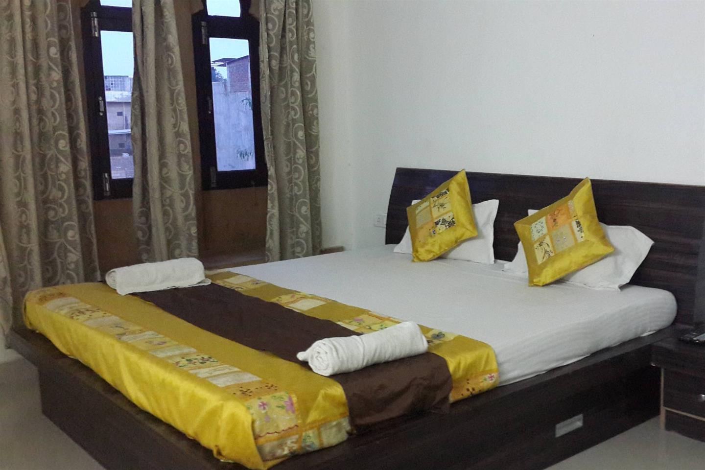 Hotel Suman Palace 