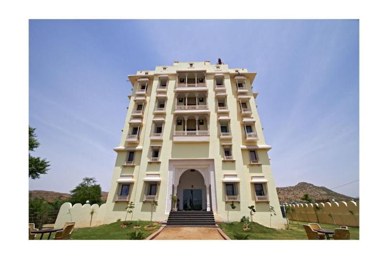 Hotel Satyam Palace General view