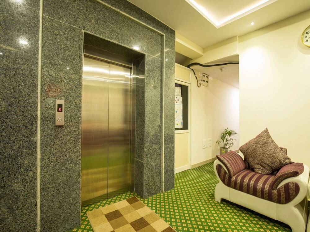 Oyo 13162 Swiss Legrand Hotel Interior