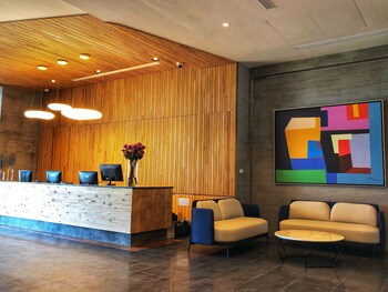 Skyebay Club Lobby