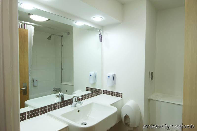 Premier Inn Aberdeen South 