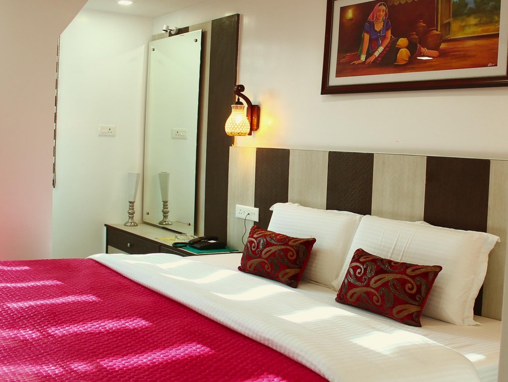 Hotel Chitrakoot Residency 