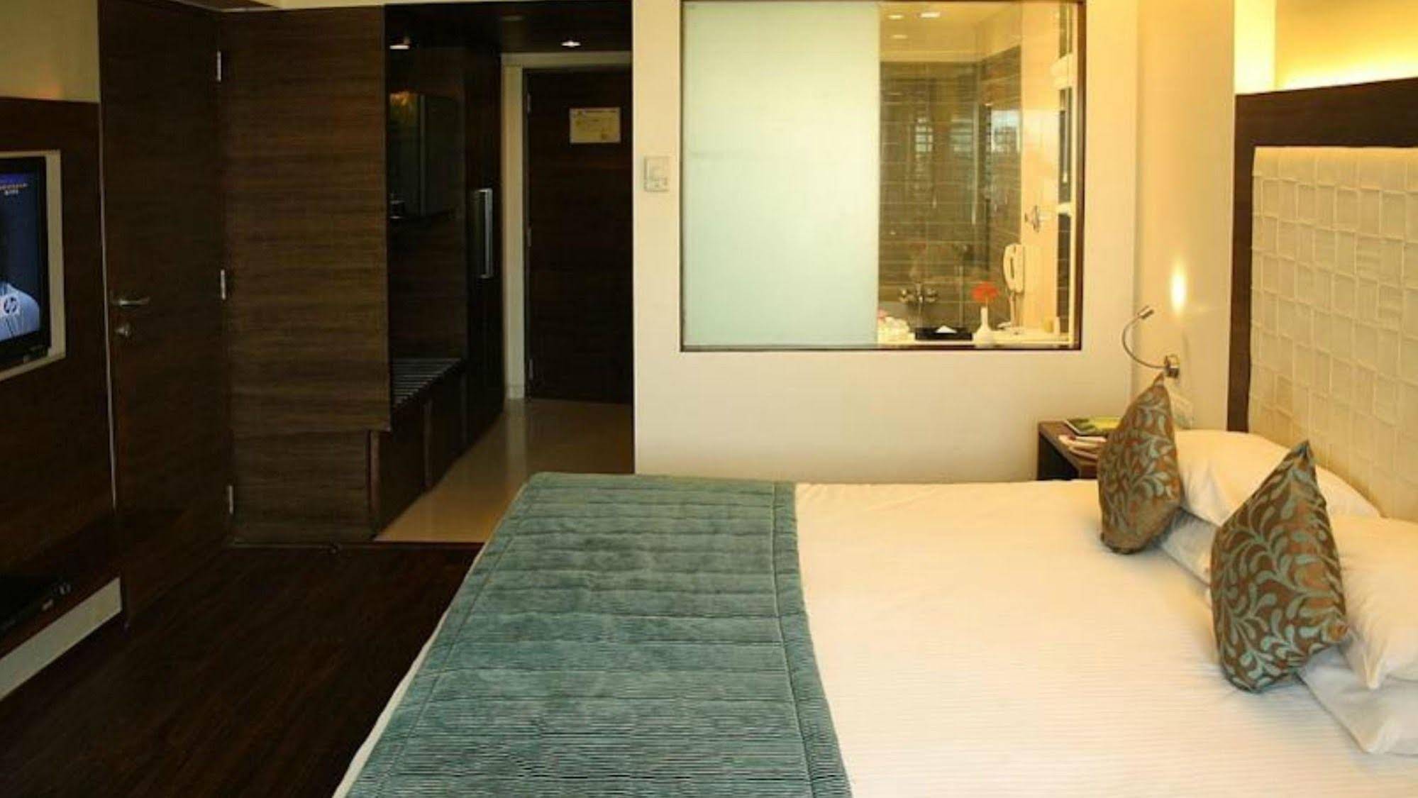 Ramee Guestline Hotel Juhu 