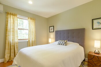 6 Luxurious 6br Seattle Home Guestroom