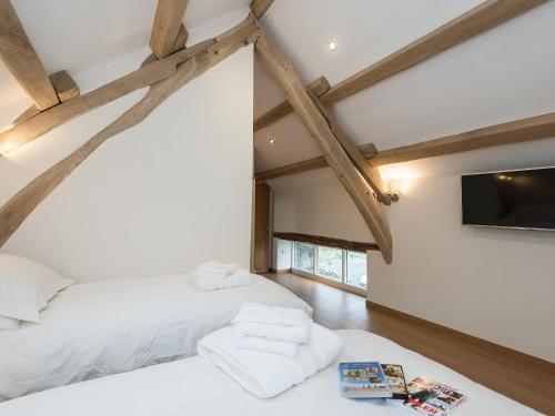 The Cottage High Lowscales ( كوتاج های لووسكالس) 