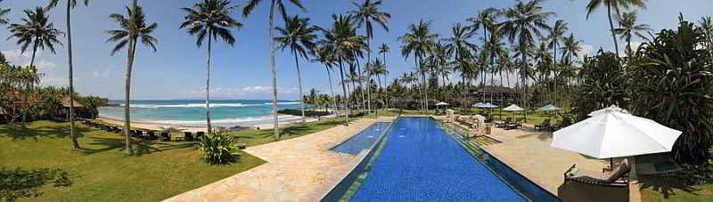 Candi Beach Resort & Spa Pool