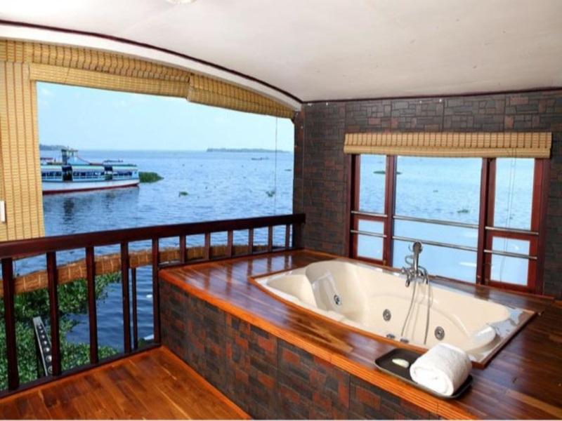 Grand Nirvana Jacuzzi Super Luxury Premium House Boat 