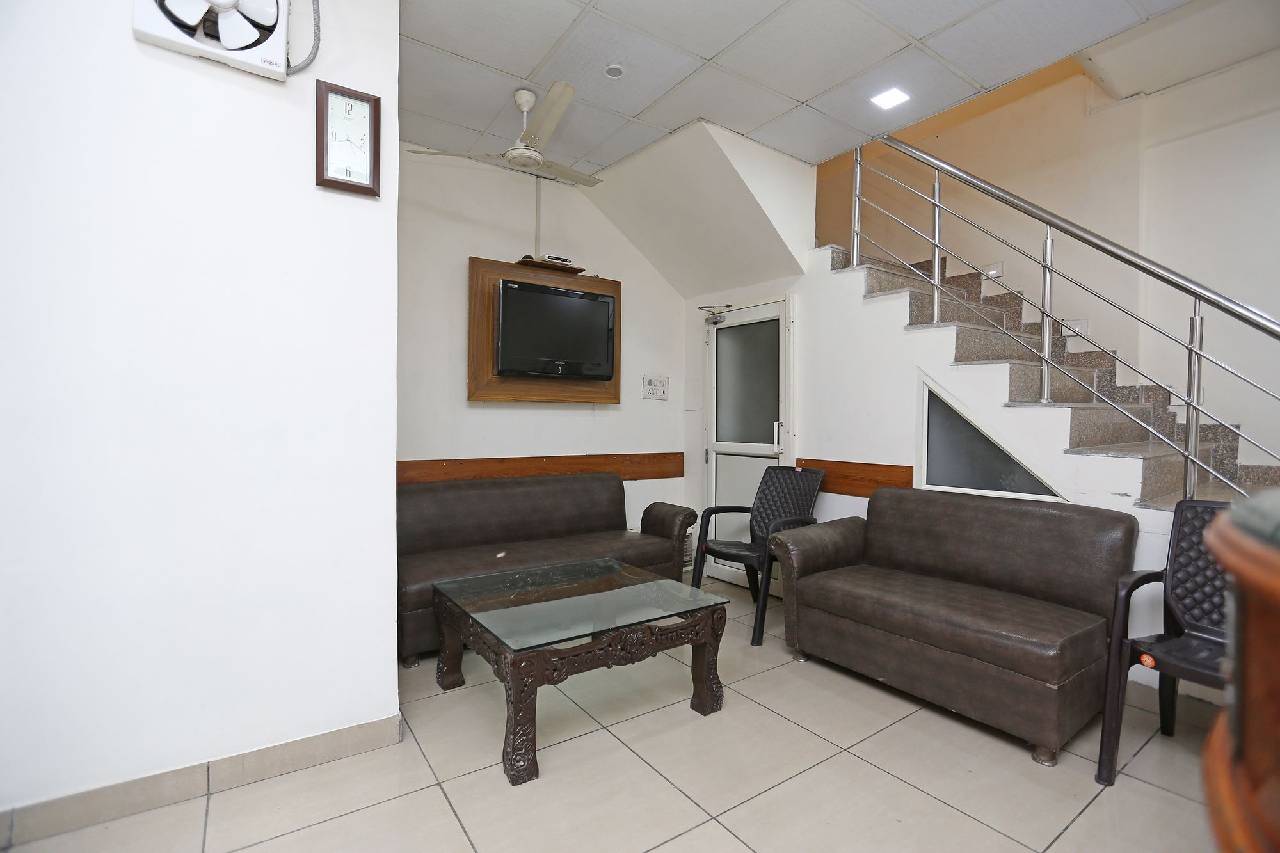 Oyo 9554 Hotel Grand Plaza 