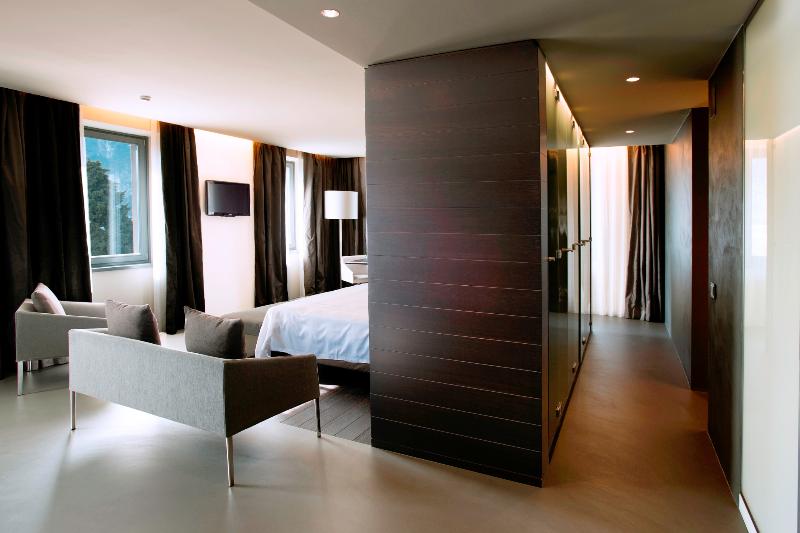 Lido Palace Room